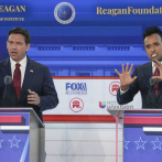 Los candidatos republicanos se atacan entre sí durante un debate