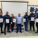 Karate hace entrega del dinero del incentivos a los medallistas en Juegos de El Salvador