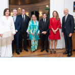 Popular y embajada en Francia agasajan a la delegación nacional y hoteleros en Top Resa
