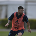 Messi entrena con normalidad para el partido de Argentina con Paraguay
