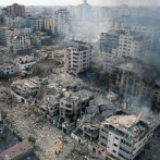 Aviones de combate israelíes bombardean barrio por barrio en la Franja de Gaza