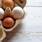 Investigadores observan los efectos en la salud de comer hasta tres huevos todos los días