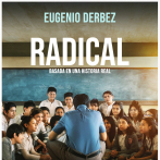 El actor mexicano Eugenio Derbez enseña y aprende en la película 