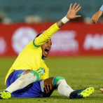 Neymar se rompe el ligamento de la rodilla y será sometido a una cirugía