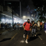 Leña para cocinar y colas en gasolineras, efectos de las protestas antiminería en Panamá