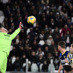 La Juve vence 1-0 a Verona y lidera la Serie A por primera vez en tres años