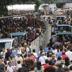 Cientos de miles de filipinos visitan sus cementerios en el Día de Todos los Santos