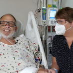 Muere hombre que recibió trasplante de corazón porcino seis semanas después de operación