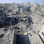 El ejército israelí afirma que cercó la ciudad de Gaza