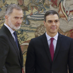 Pedro Sánchez promete su cargo de presidente ante el rey y la Constitución española