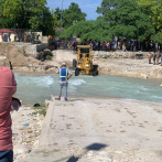 Crecida del río Pedernales impide transportar cargamento de harina para Haití