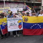 Venezolanos votan en consulta por Guyana