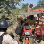 Policías de Haití penetran al país e incautan mercancías