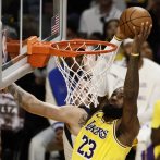LeBron encesta 40 puntos en triunfo de Lakers sobre Oklahoma