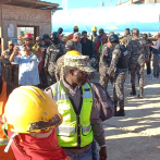 Obreros realizan paro en Muelle Cabo Rojo en reclamos de prestaciones laborales