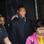 Expareja de Jonathan Majors retira demanda civil por agresión en contra del actor