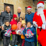 Mariano Rivera participa celebración entrega de juguetes SOMOS Community Care niños de Nueva York
