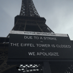 Cierran la Torre Eiffel por protesta laboral