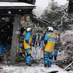 Mujer de 90 años es hallada viva bajo escombros cinco días después de terremoto en Japón