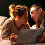 Kristen Stewart y Steven Yeun cuestionan la humanidad de internet en el filme 'Love Me'