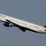 Avión Boeing 757 de Delta pierde rueda frontal antes de despegar en Atlanta