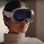 Apple lanza sus costosas gafas de realidad virtual en EEUU