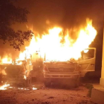 Manifestaciones de haitianos en Juana Méndez dejan muerto, edificios y vehículos destruidos