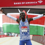 Kelvin Kiptum, el plusmarquista mundial de maratón, fallece en accidente automovilístico