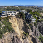 Deslave en el sur de California deja una mansión al borde del precipicio