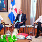 Observadores de OEA se reúnen con principales líderes políticos antes de elecciones