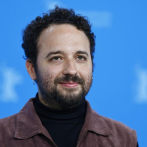 El cineasta dominicano Nelson Carlo de los Santos Arias gana el Oso de Plata al Mejor Director en Berlinale