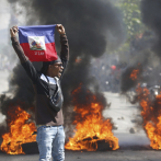 Bandas atacan principal cárcel de Haití y liberan a delincuentes, según reportes