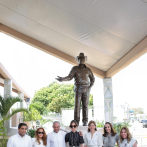 El legado del empresario Pedro A. Rivera es eternizado en La Vega con una estatua de 15 pies
