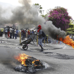 Los extranjeros atrapados en un Haití devastado por la violencia esperan desesperadamente una salida