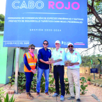 Ministro del Reino Unido para América visita Cabo Rojo