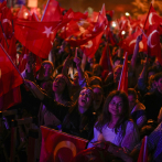 Junta Electoral confirma la derrota del partido de Erdogan en las municipales turcas