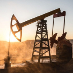 El petróleo baja por expecativa de tregua en Gaza