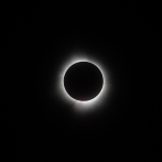 Eclipse total de Sol en Estados Unidos, un viaje de cuatro minutos de la oscuridad a la luz