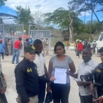 Entregada ayer a Haití una peligrosa prófuga haitiana capturada en Elías Piña