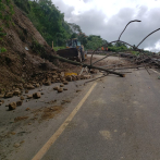 Obras Públicas trabaja en tramos de carretera de Casabito donde han ocurrido derrumbes