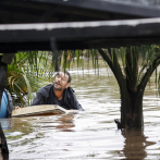 El clamor en medio de las inundaciones en Brasil:“Yo sin mi gato no me voy”