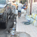 Residentes de Cristo Rey se quejan por la escasez de agua