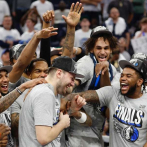 Doncic e Irving anotan 36 puntos cada uno y los Mavericks retornan a la final de la NBA