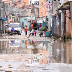 “Esperando que el agua suba para correr”; afirma la gente ante las lluvias que inundan la capital