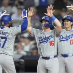 Teoscar impulsa triunfo de Dodgers 11-3 ante Yankees para ganar la serie en el Bronx