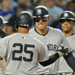 Yankees derrotan a Reales con jonrones de Stanton, Treviño y Torres