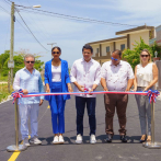 Turismo entrega calles asfaltadas en Bayahíbe