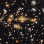 Webb captura cúmulos estelares en el arco de las Gemas Cósmicas