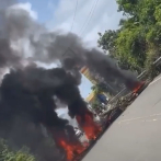 Municipes protestan tras durar tres días sin luz en Las Cañitas, Hato Mayor