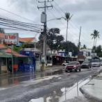Propietarios de casas en El Cortesito de Bávaro reclaman por arreglo de calles y drenajes